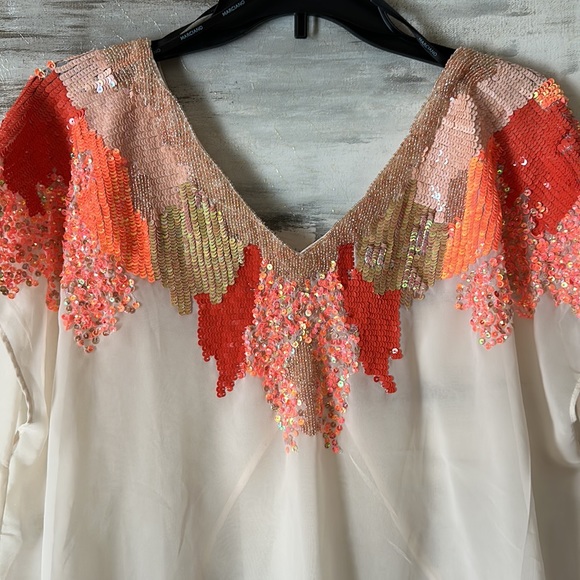 Sheer Marciano butterfly blouse - Picture 3 of 5